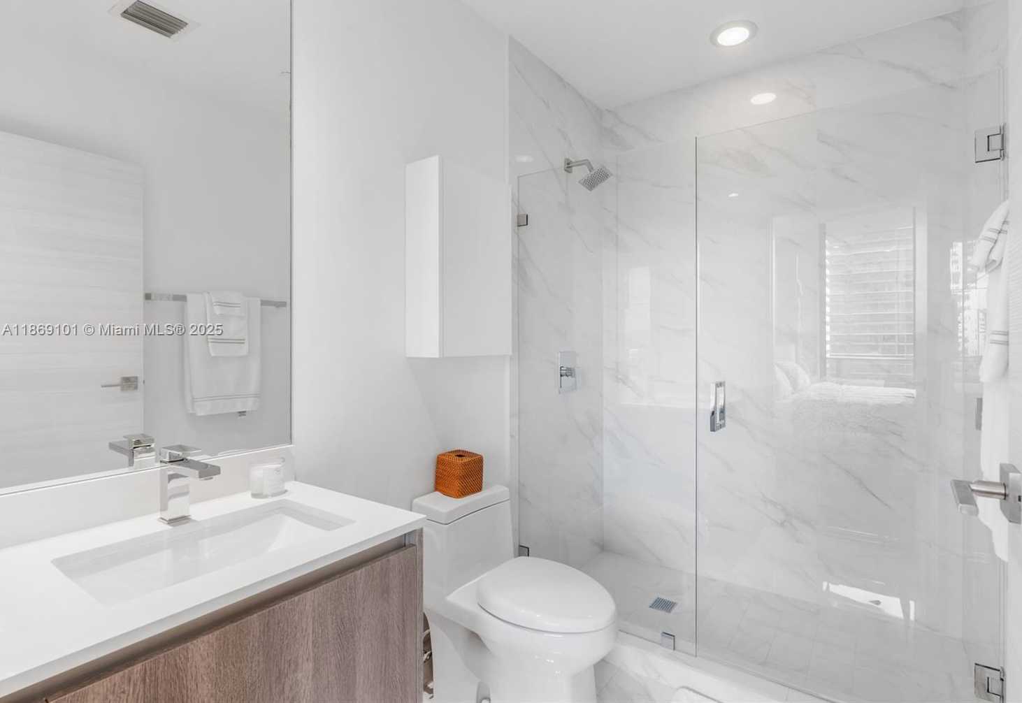 Small Image of 801 SOUTH MIAMI AVE #4802, Miami Number 21