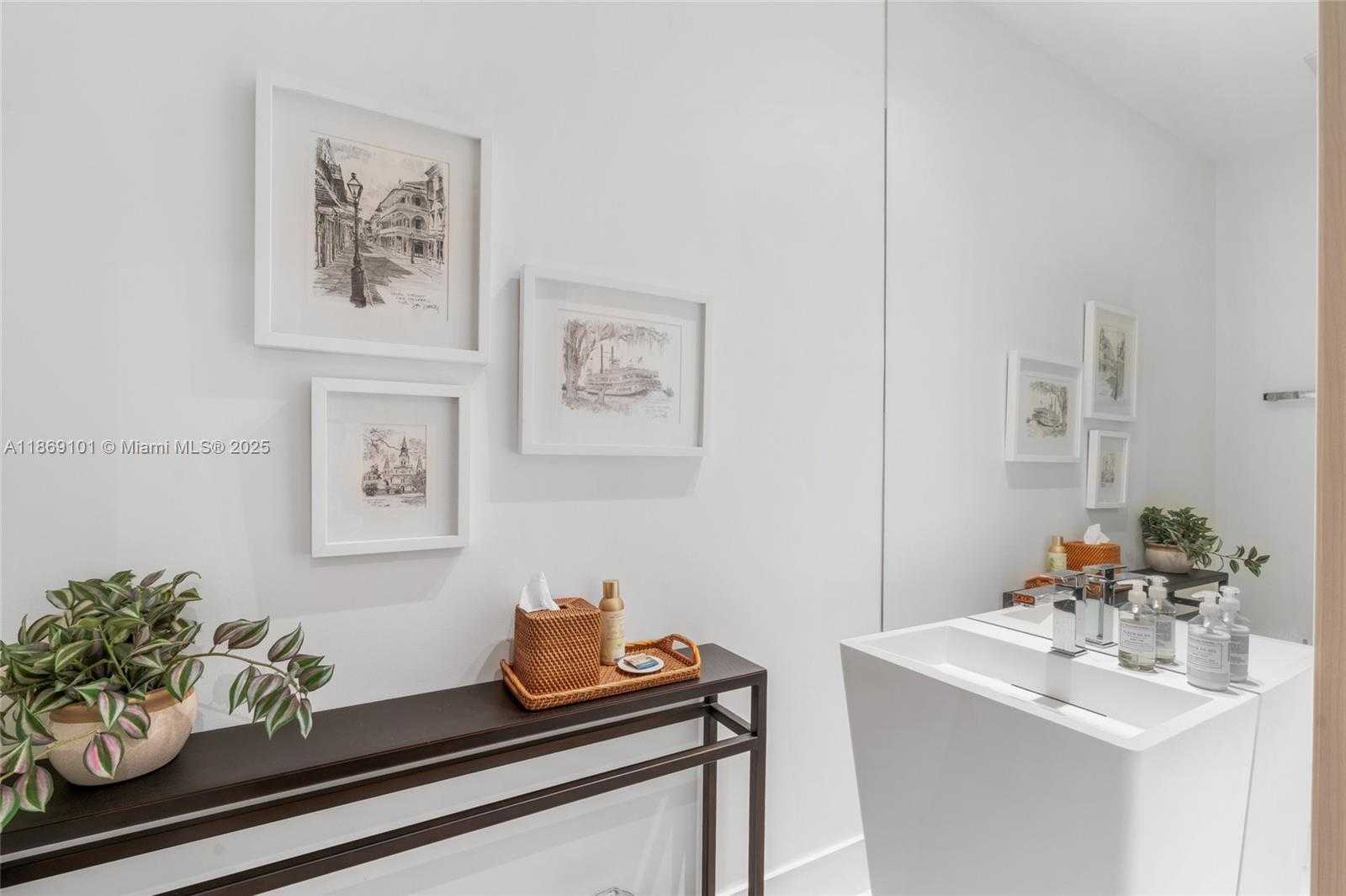 Small Image of 801 SOUTH MIAMI AVE #4802, Miami Number 23