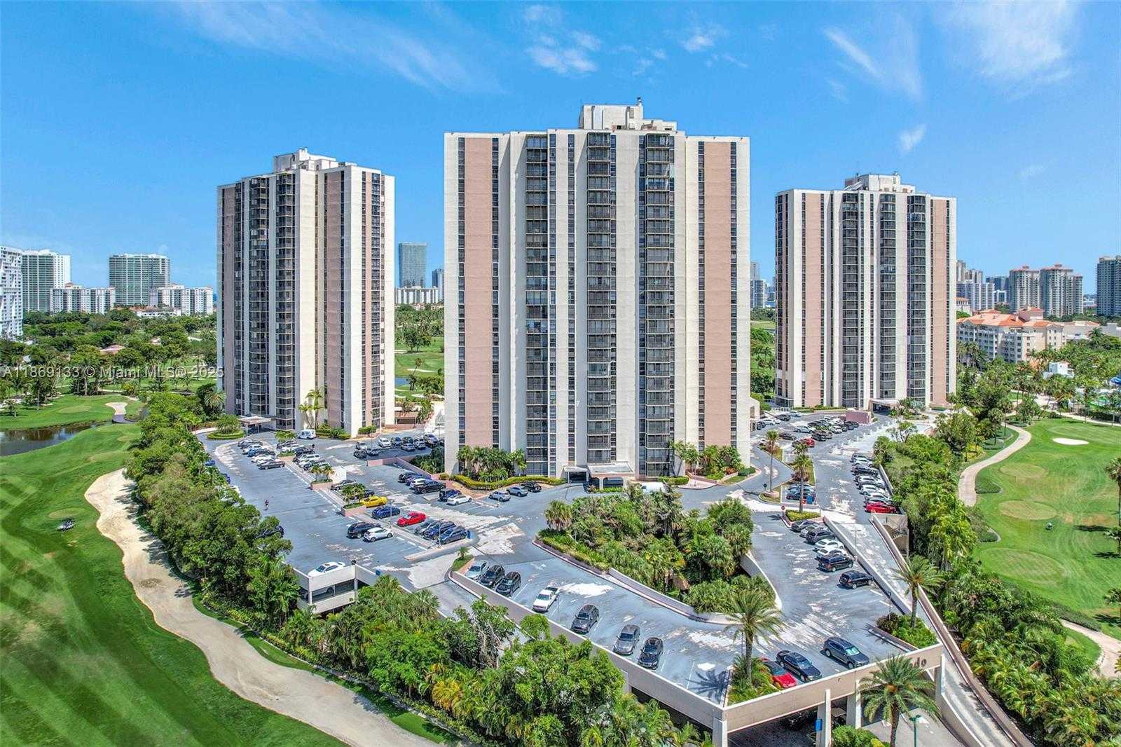 Small Image of 20379 WEST COUNTRY CLUB DR #1639, Aventura Number 7