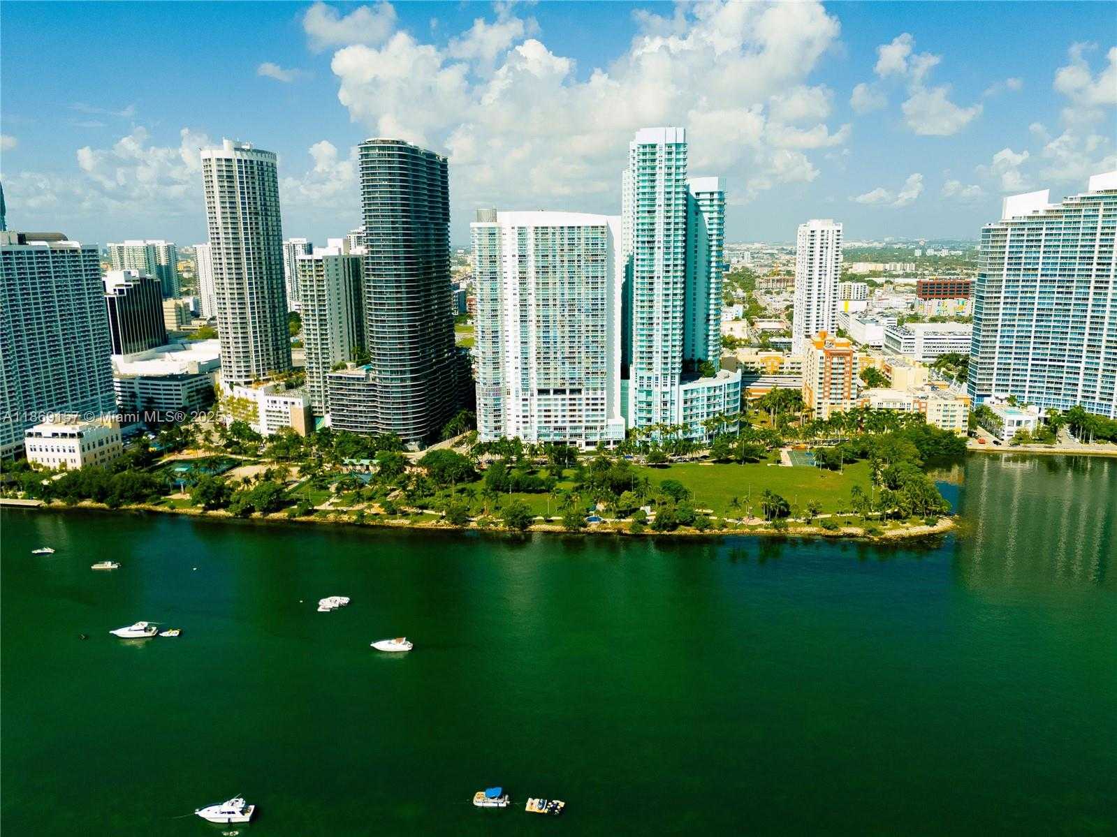 Small Image of 1800 NORTH BAYSHORE DR #1412, Miami Number 31