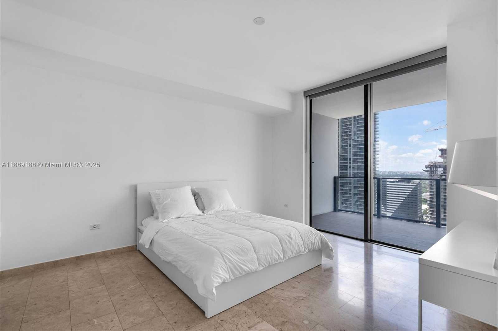 Small Image of 68 SOUTH EAST 6TH ST #2410, Miami Number 12
