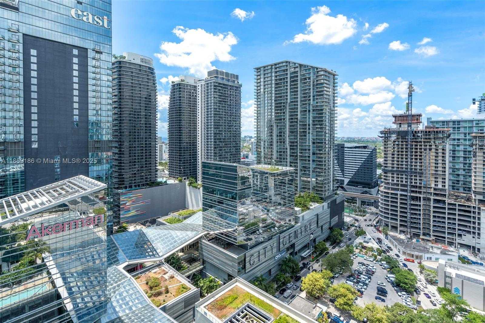 Small Image of 68 SOUTH EAST 6TH ST #2410, Miami Number 25