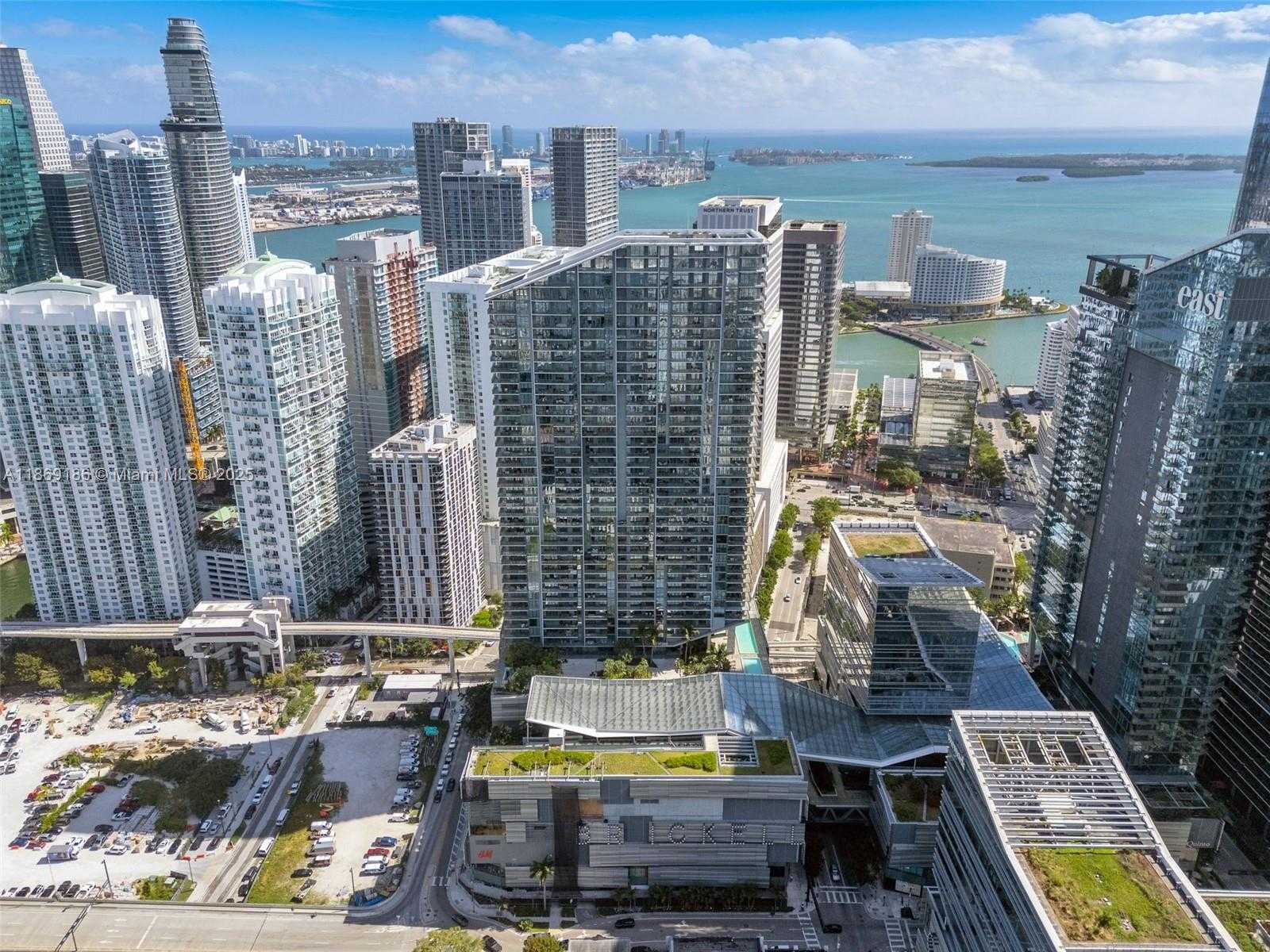 Small Image of 68 SOUTH EAST 6TH ST #2410, Miami Number 34