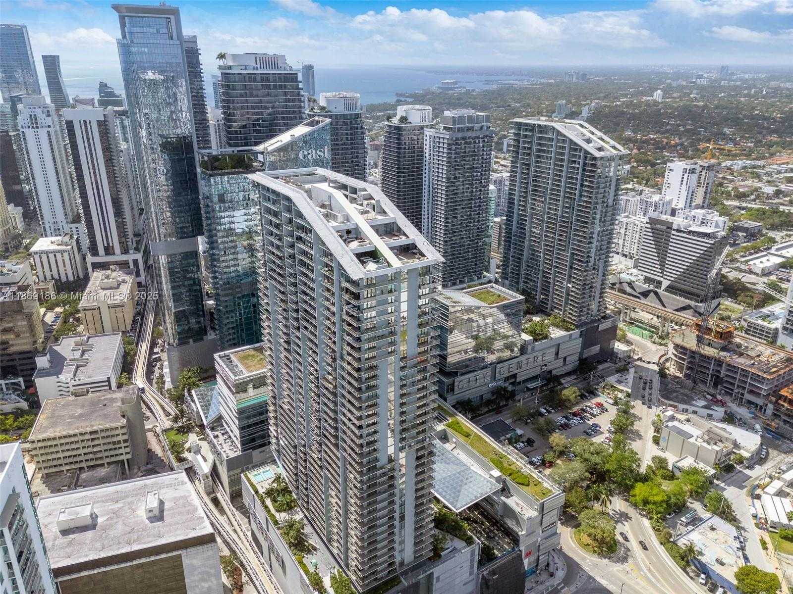 Small Image of 68 SOUTH EAST 6TH ST #2410, Miami Number 38