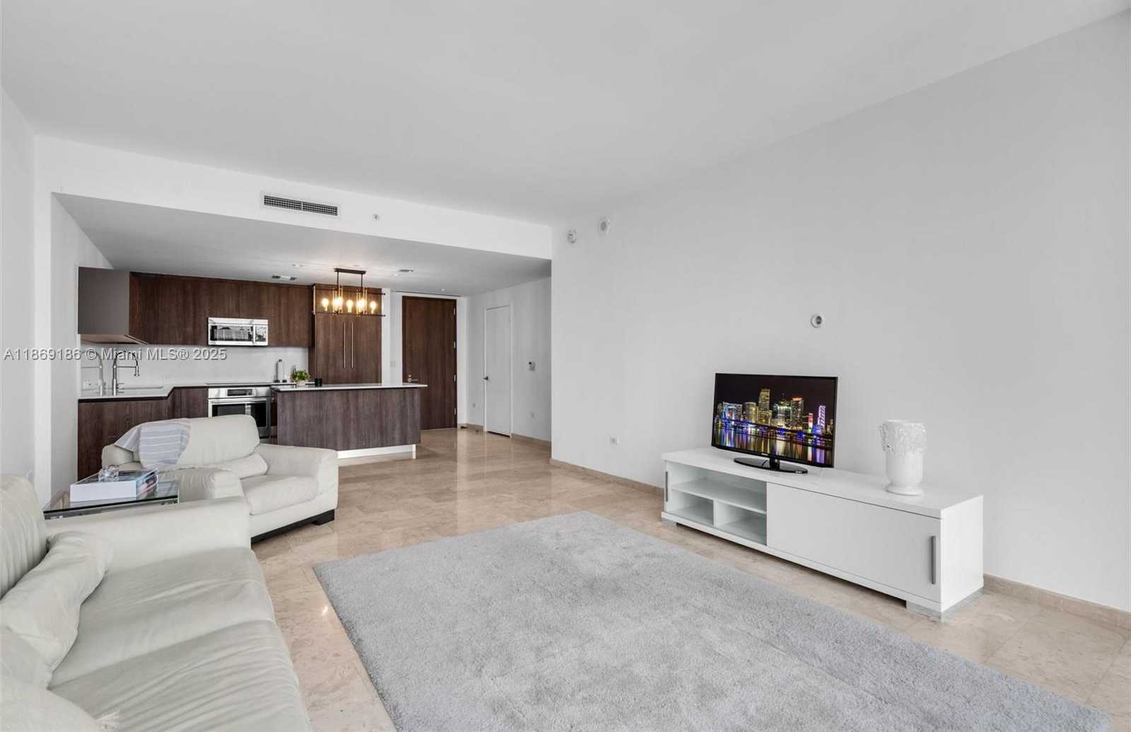 Small Image of 68 SOUTH EAST 6TH ST #2410, Miami Number 6