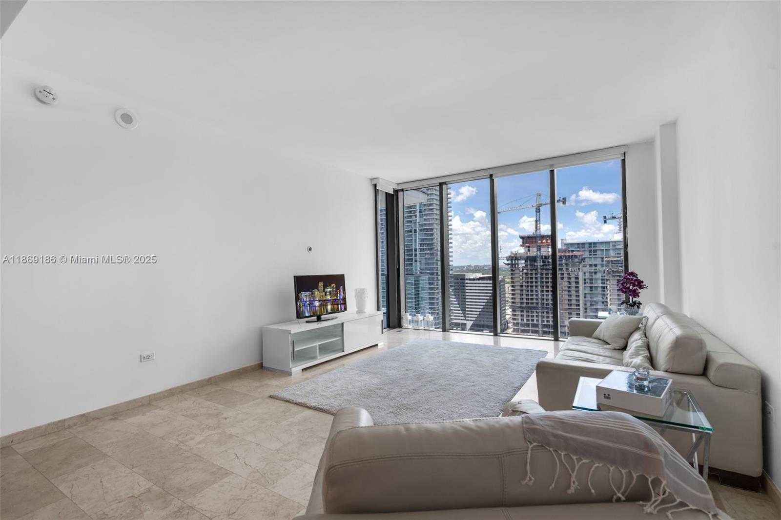 Small Image of 68 SOUTH EAST 6TH ST #2410, Miami Number 9