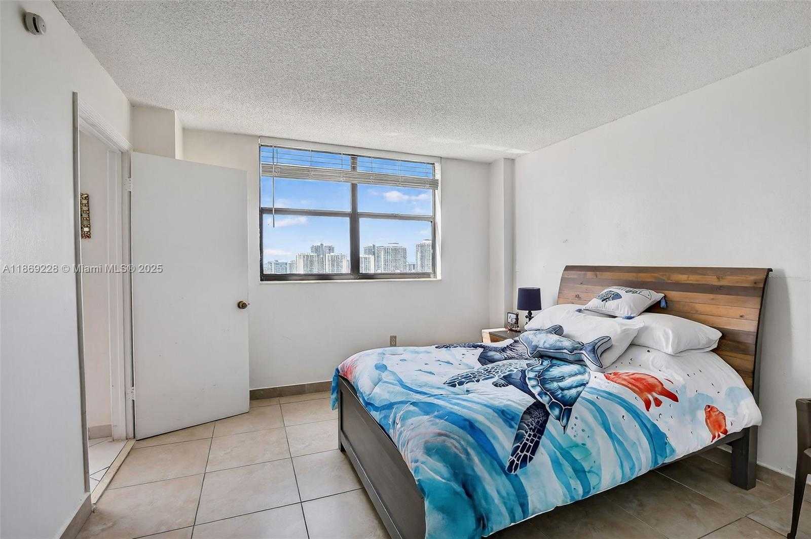 Small Image of 210 174TH ST #1703, Sunny Isles Beach Number 20