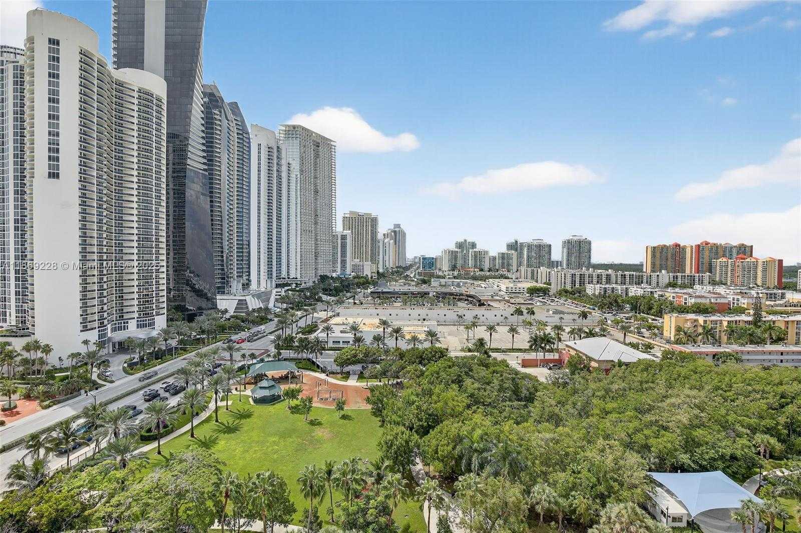 Small Image of 210 174TH ST #1703, Sunny Isles Beach Number 26