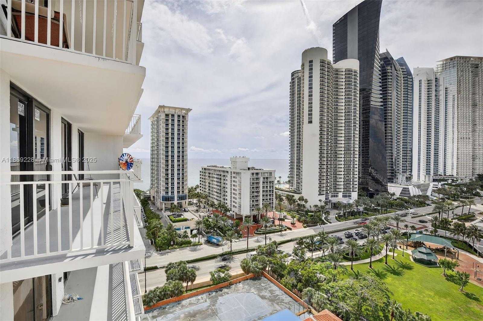 Small Image of 210 174TH ST #1703, Sunny Isles Beach Number 27