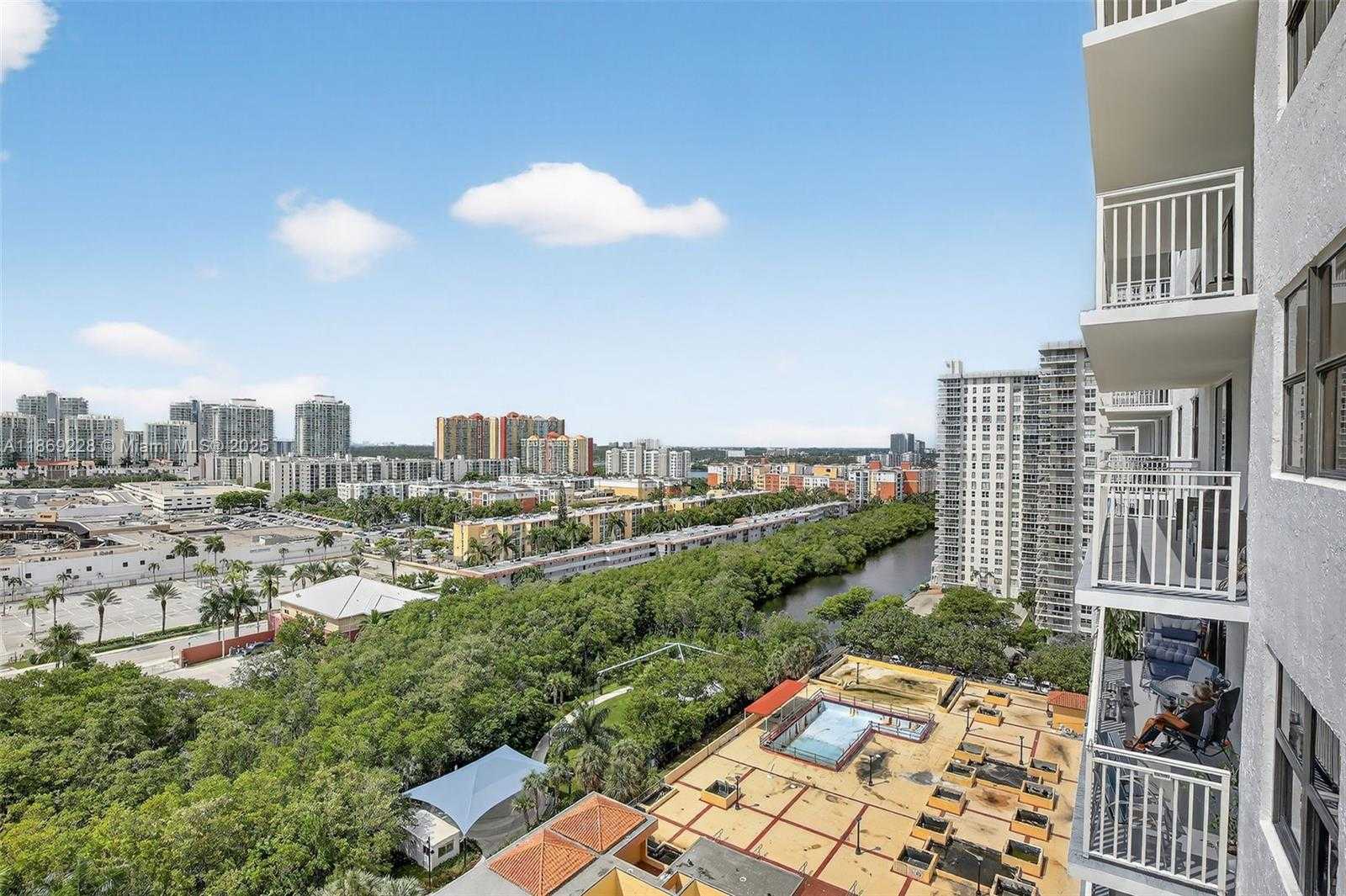 Small Image of 210 174TH ST #1703, Sunny Isles Beach Number 28
