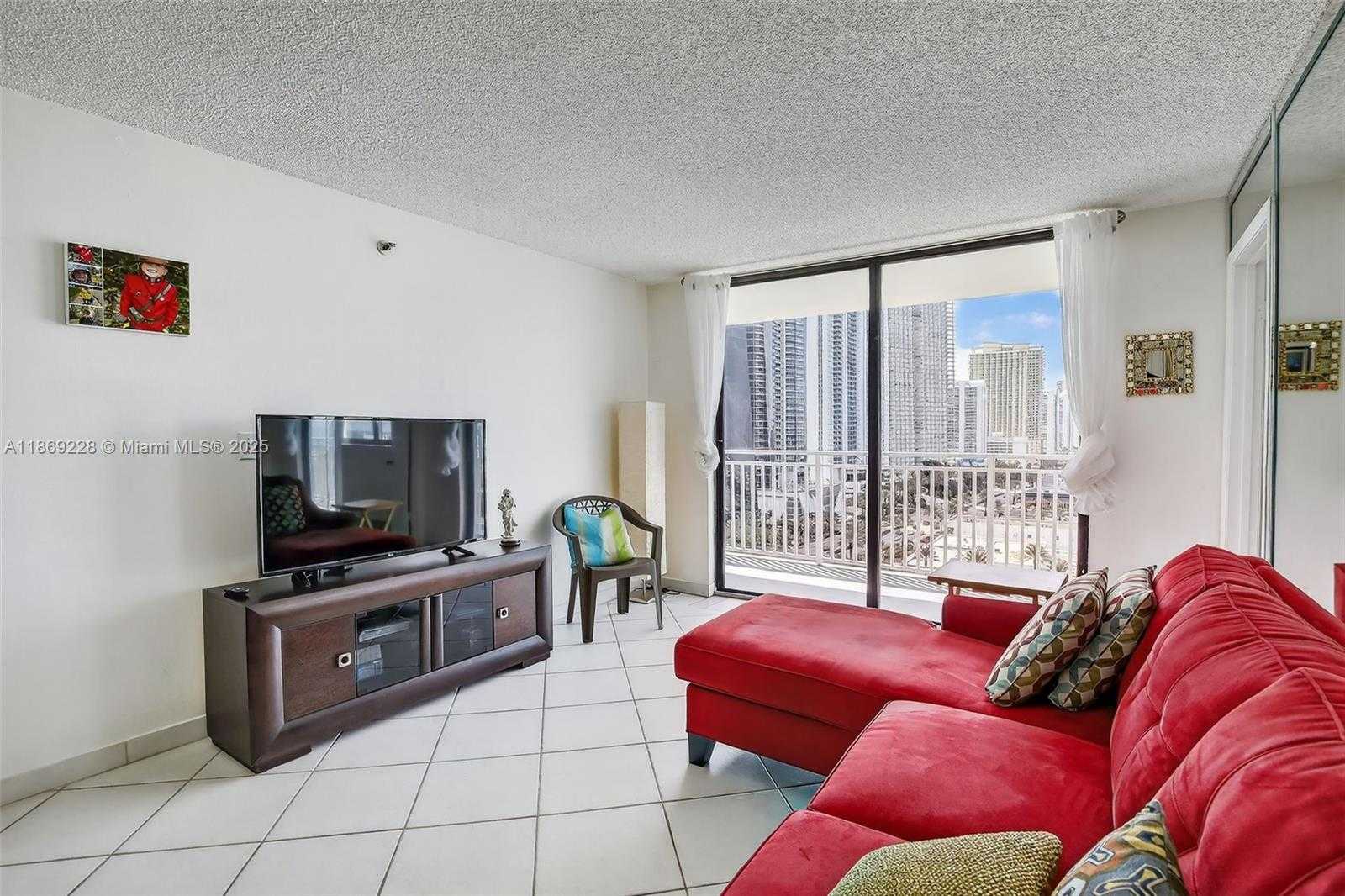 Small Image of 210 174TH ST #1703, Sunny Isles Beach Number 3