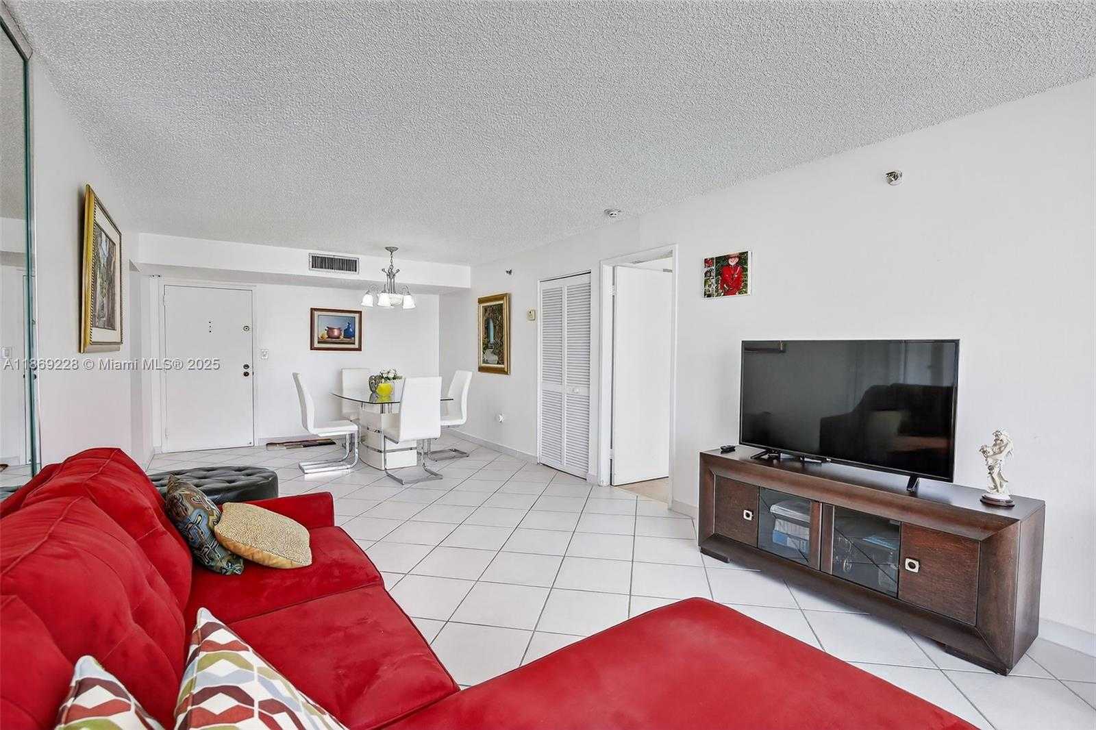 Small Image of 210 174TH ST #1703, Sunny Isles Beach Number 5