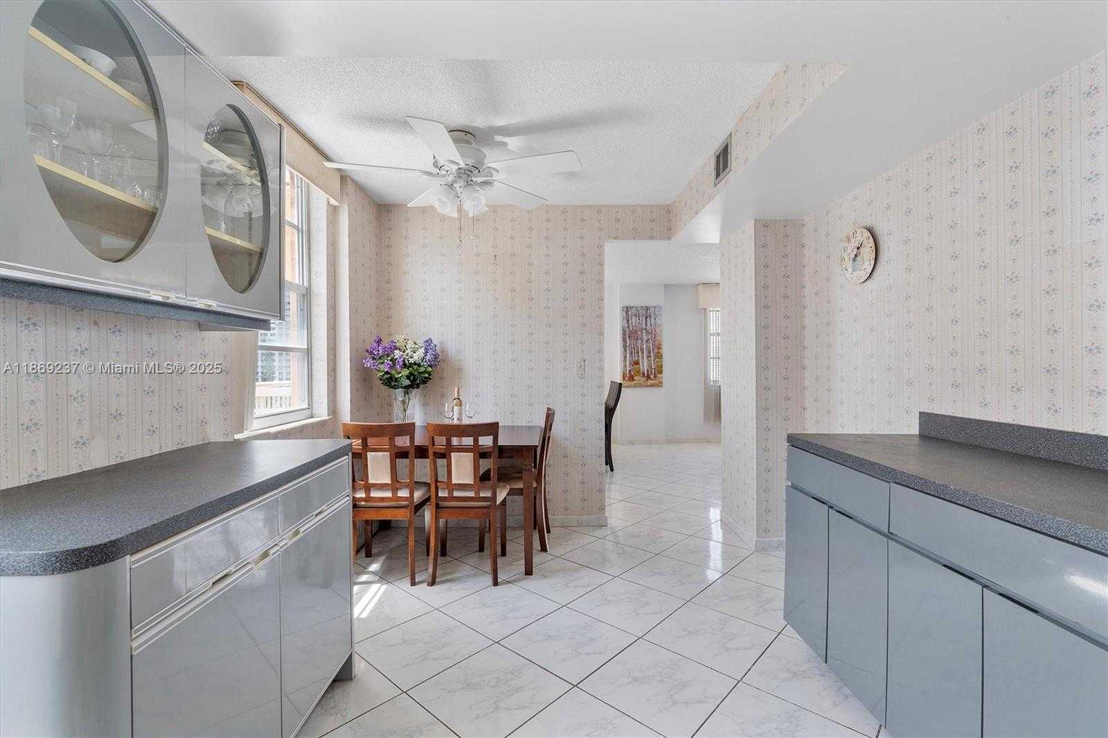 Small Image of 251 174TH ST #1005, Sunny Isles Beach Number 15