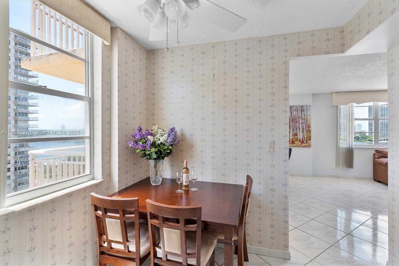 Small Image of 251 174TH ST #1005, Sunny Isles Beach Number 17