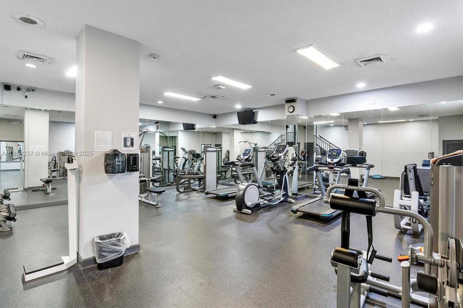 Small Image of 251 174TH ST #1005, Sunny Isles Beach Number 30