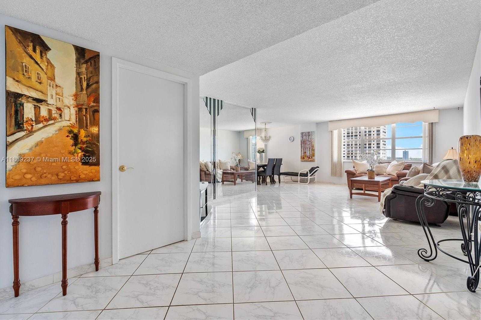 Small Image of 251 174TH ST #1005, Sunny Isles Beach Number 6