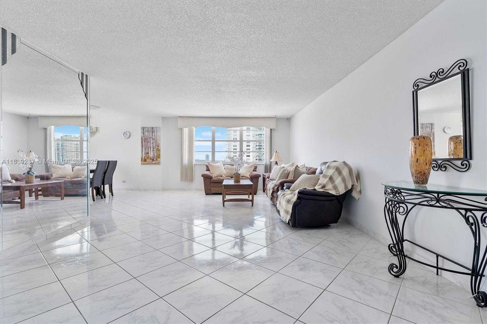 Small Image of 251 174TH ST #1005, Sunny Isles Beach Number 7