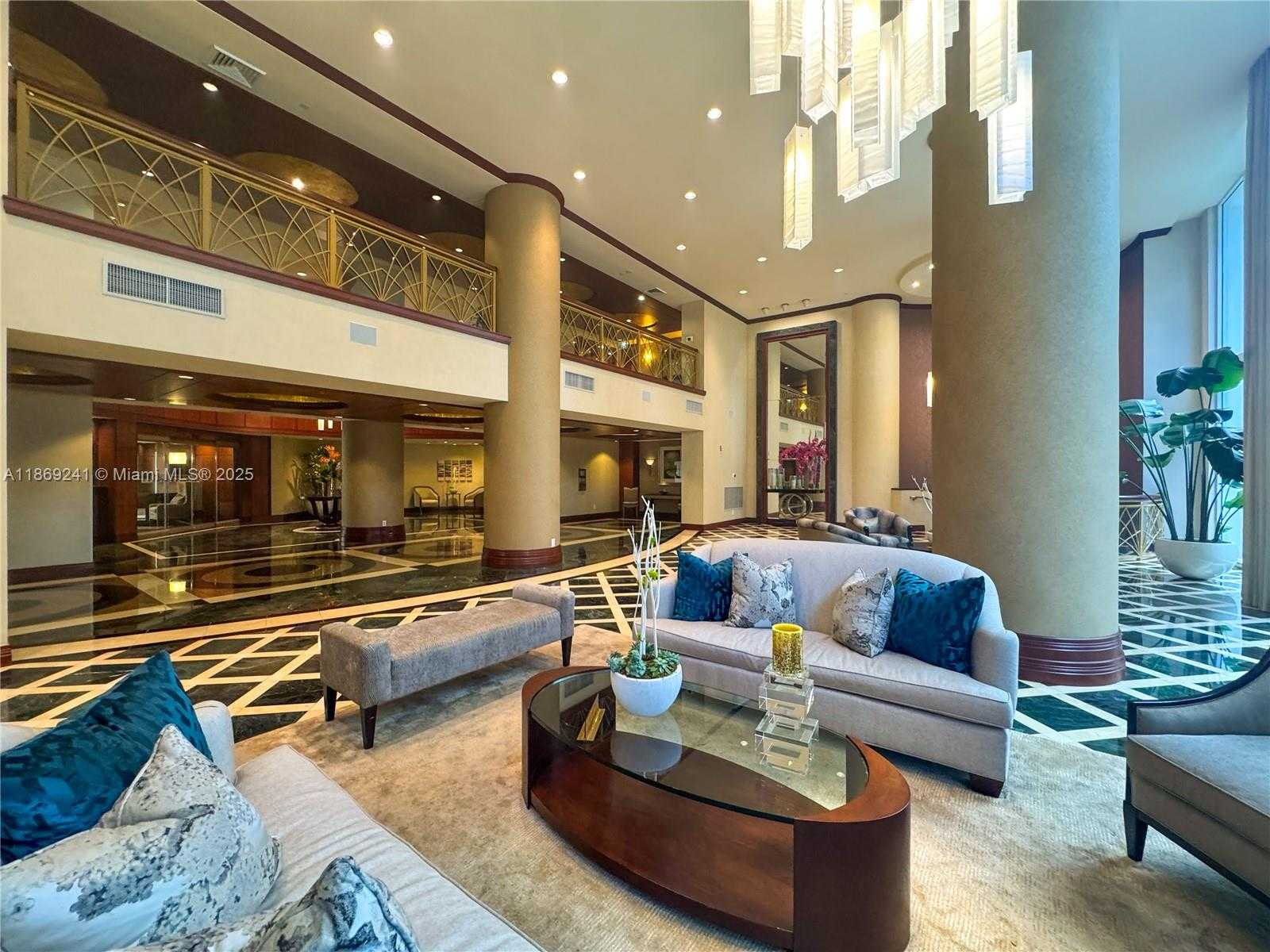 Small Image of 21050 POINT PL #401, Aventura Number 14