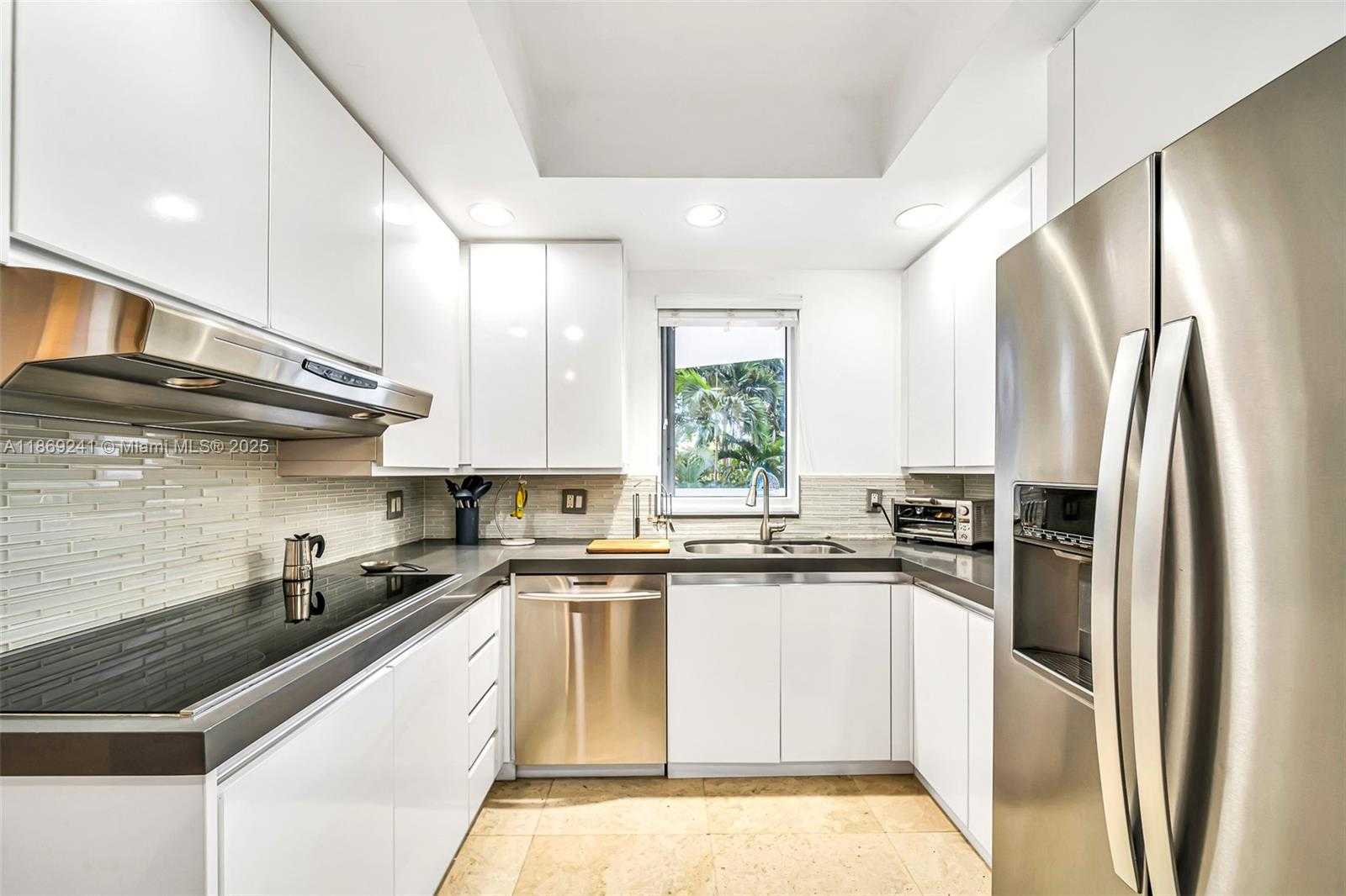 Small Image of 21050 POINT PL #401, Aventura Number 48