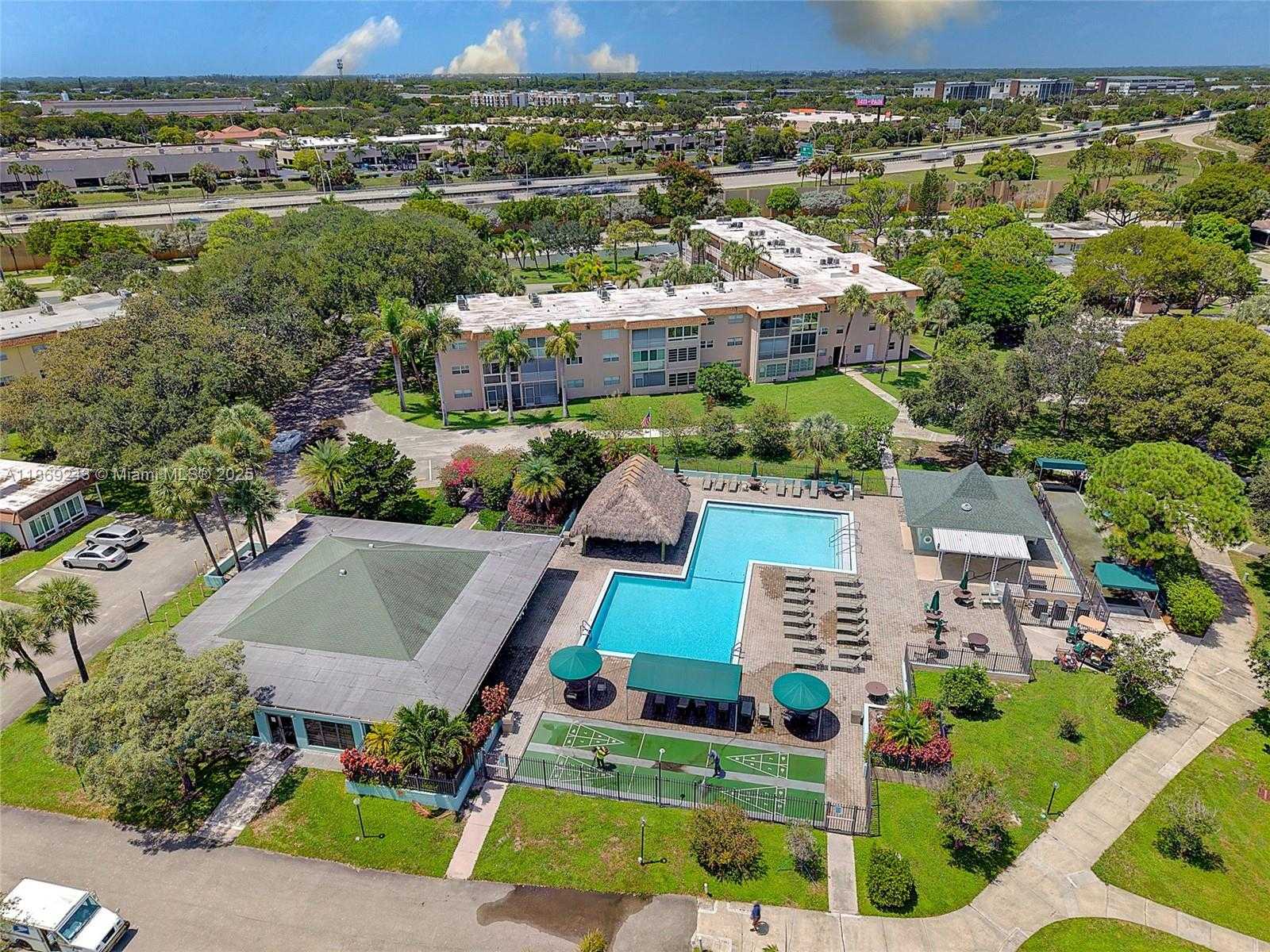 Small Image of 3508 SOUTH WEST NATURA BLVD #107, Deerfield Beach Number 29