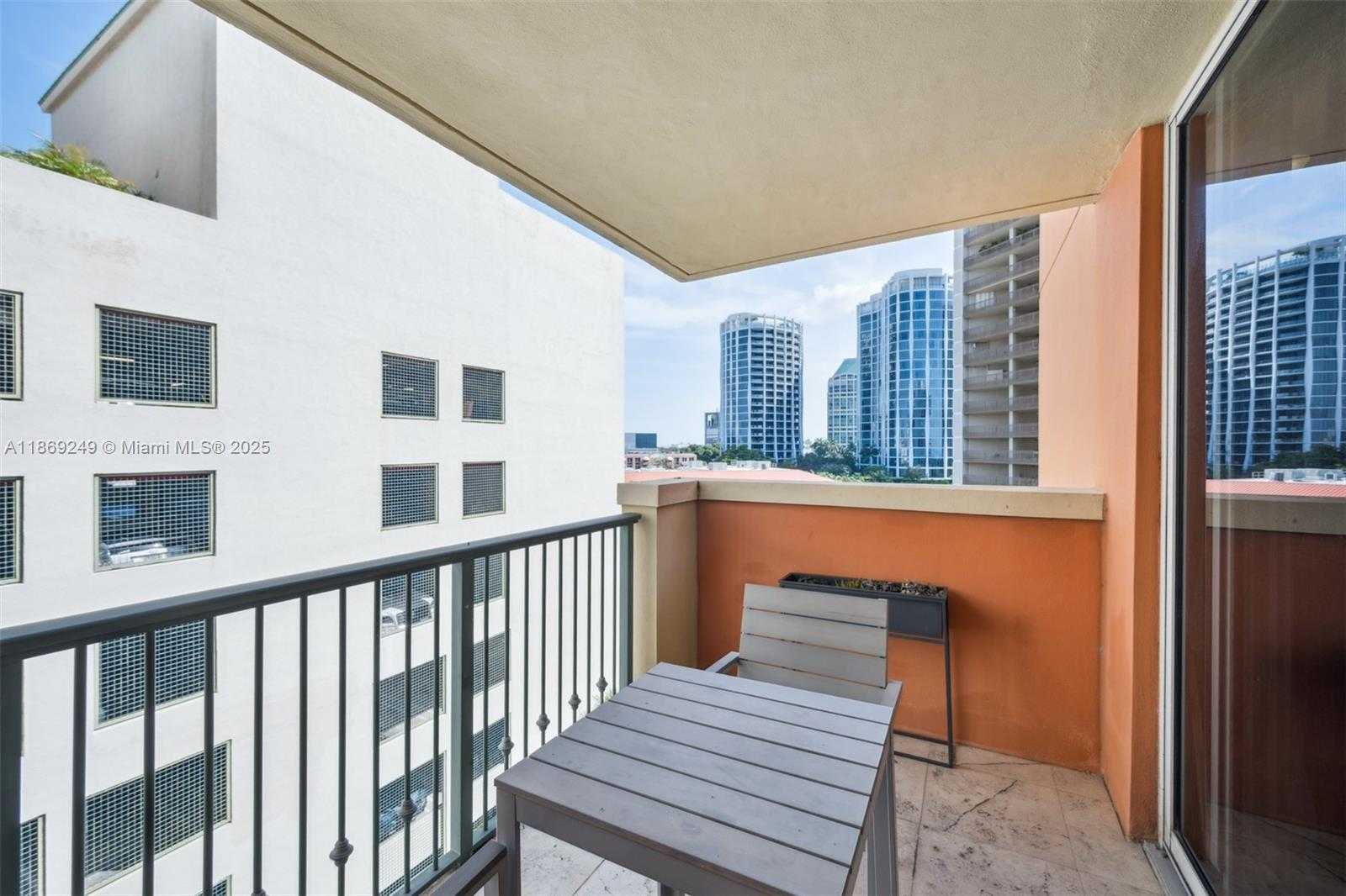 Small Image of 2951 SOUTH BAYSHORE DR #917, Miami Number 21