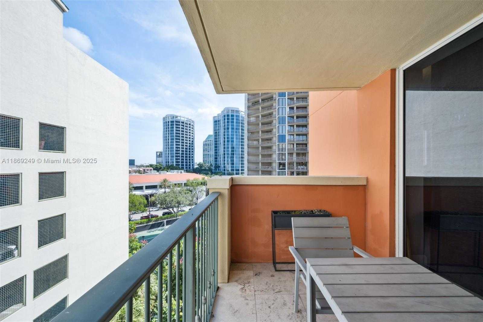 Small Image of 2951 SOUTH BAYSHORE DR #917, Miami Number 22