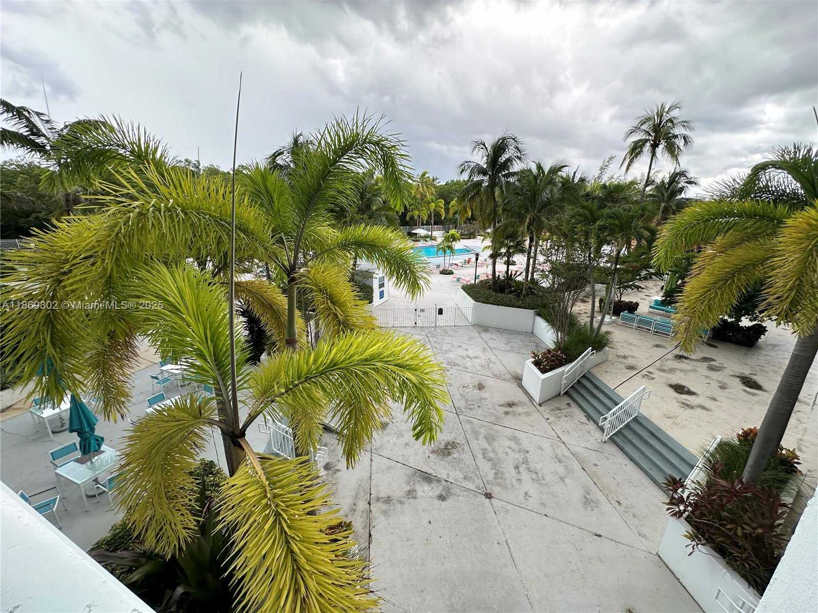 Small Image of 100 BAYVIEW DR #221, Sunny Isles Beach Number 20