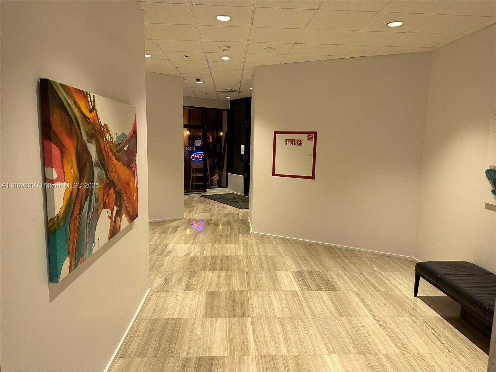 Small Image of 100 BAYVIEW DR #221, Sunny Isles Beach Number 34