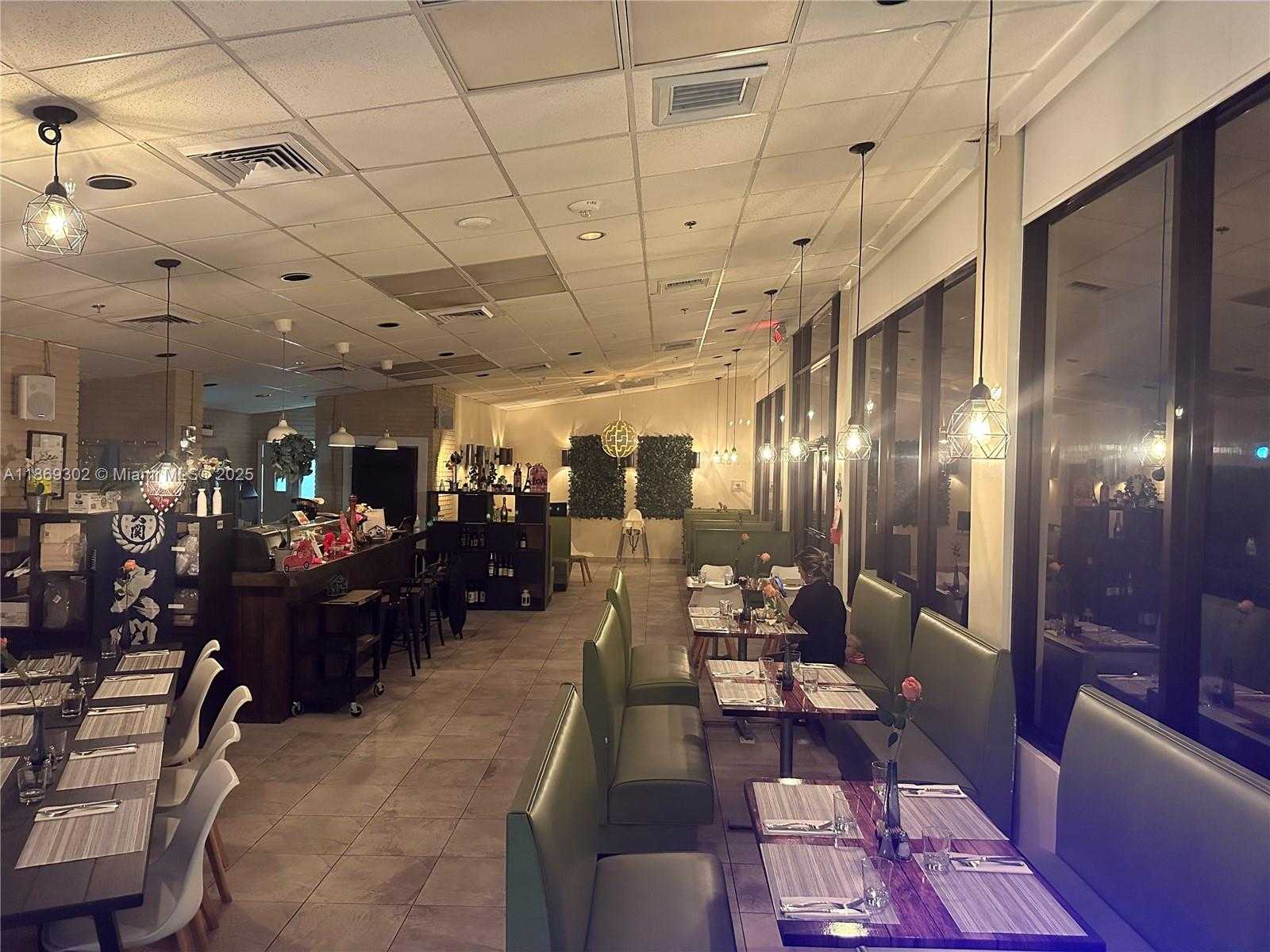 Small Image of 100 BAYVIEW DR #221, Sunny Isles Beach Number 36