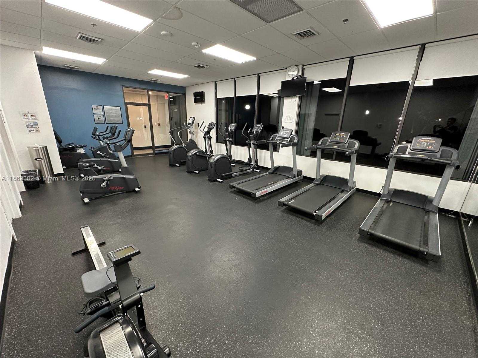 Small Image of 100 BAYVIEW DR #221, Sunny Isles Beach Number 40