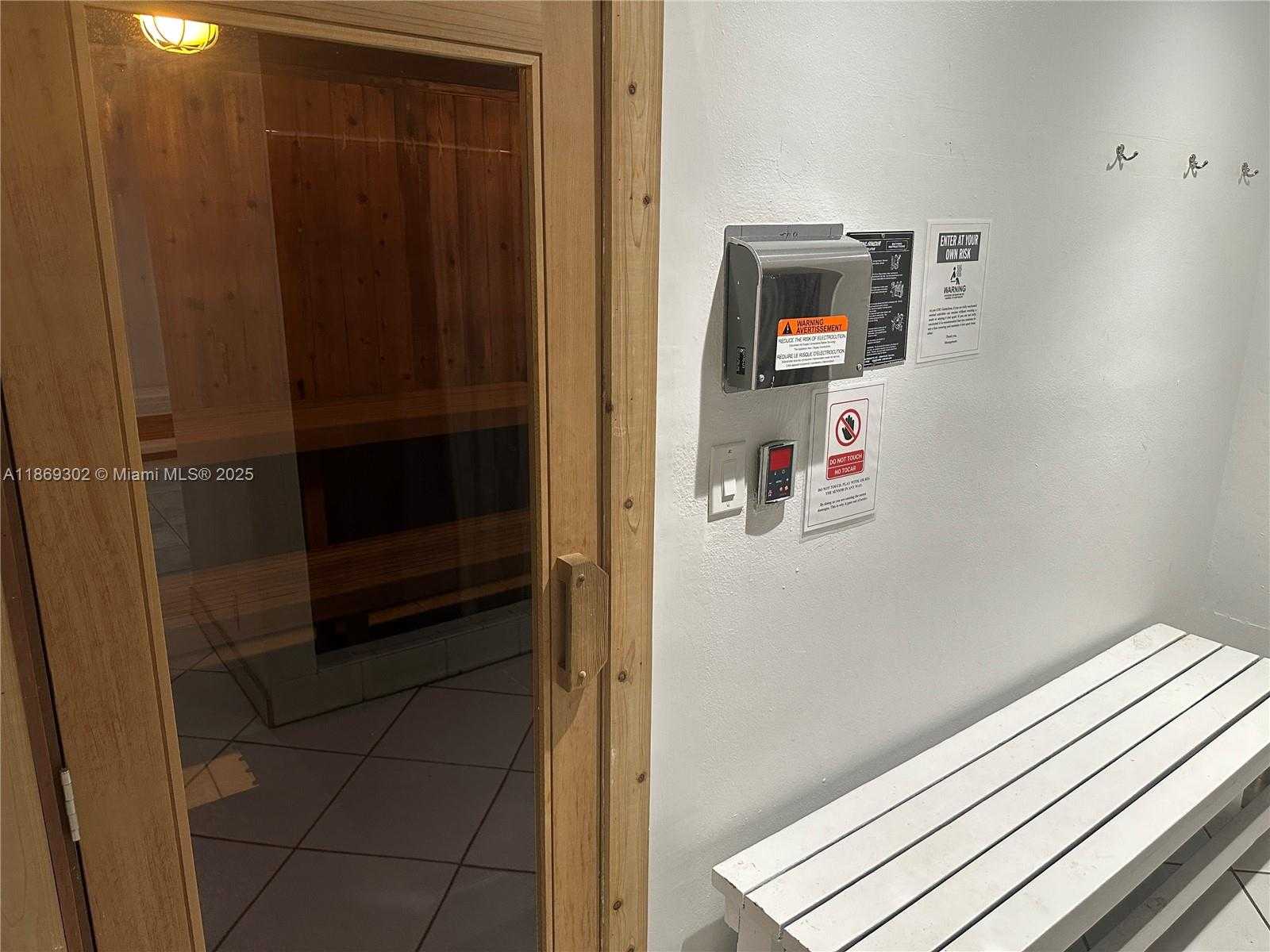 Small Image of 100 BAYVIEW DR #221, Sunny Isles Beach Number 46