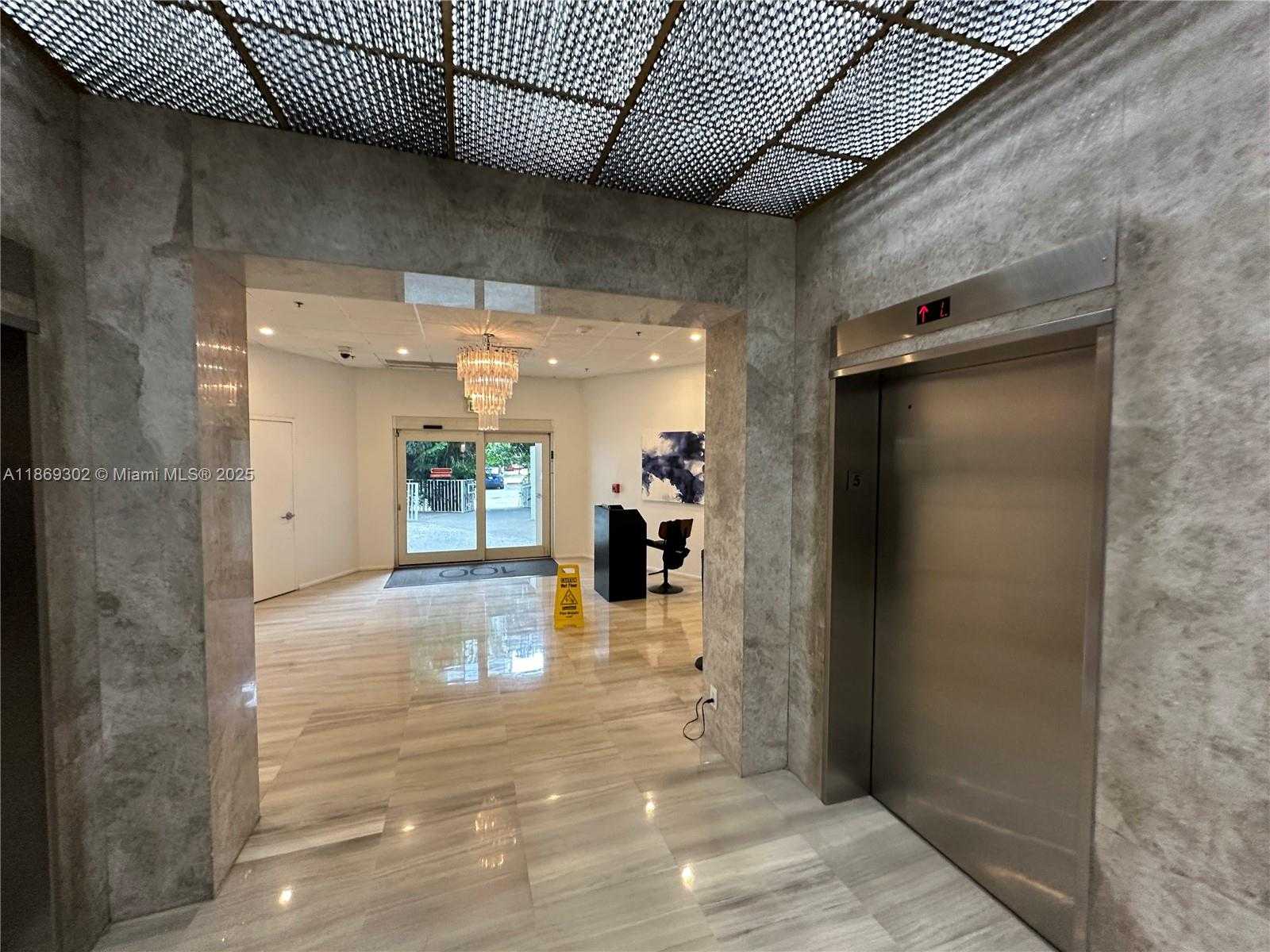 Small Image of 100 BAYVIEW DR #221, Sunny Isles Beach Number 7