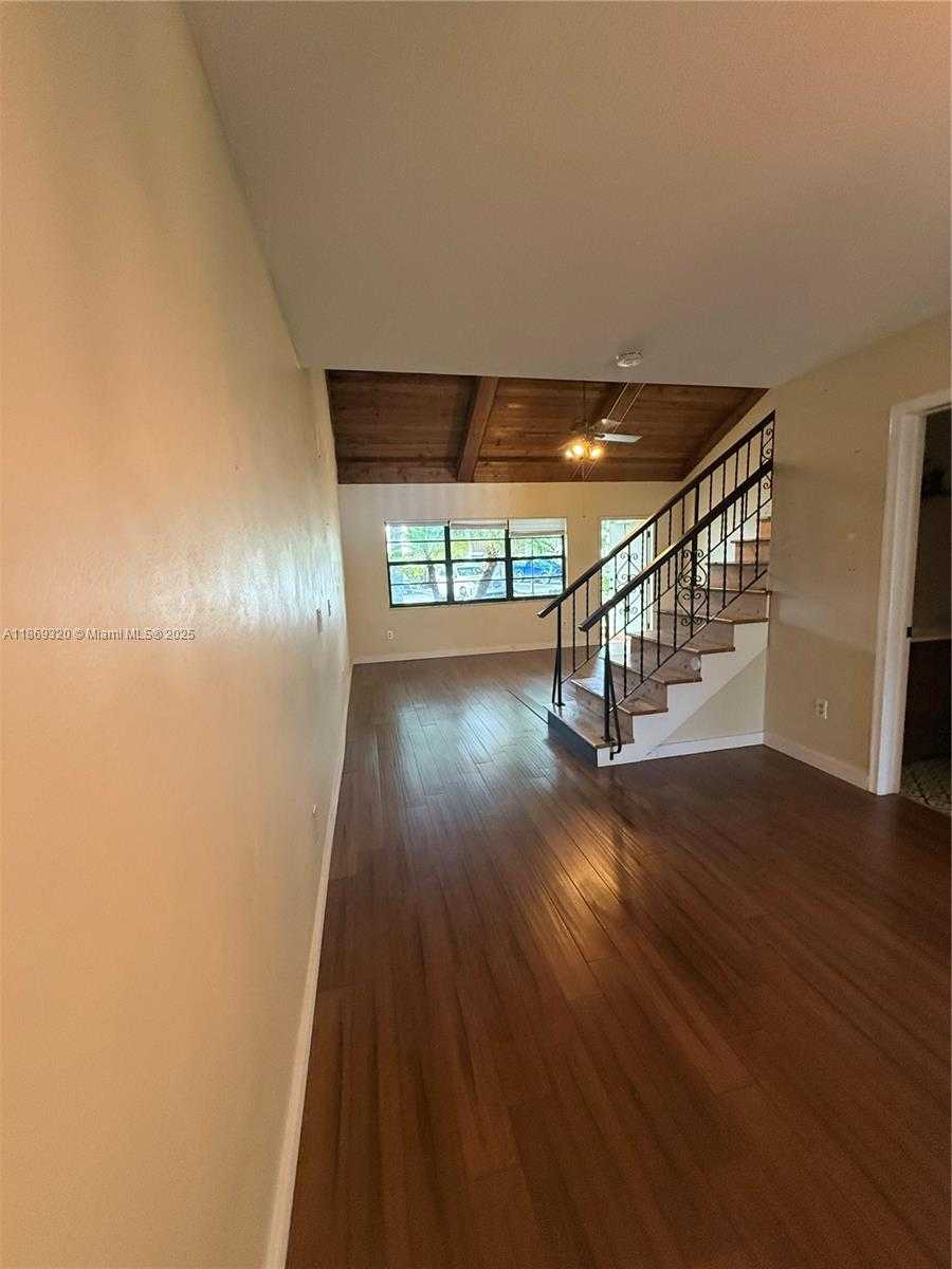 Small Image of 2111 NORTH 14TH AVE, Hollywood Number 10