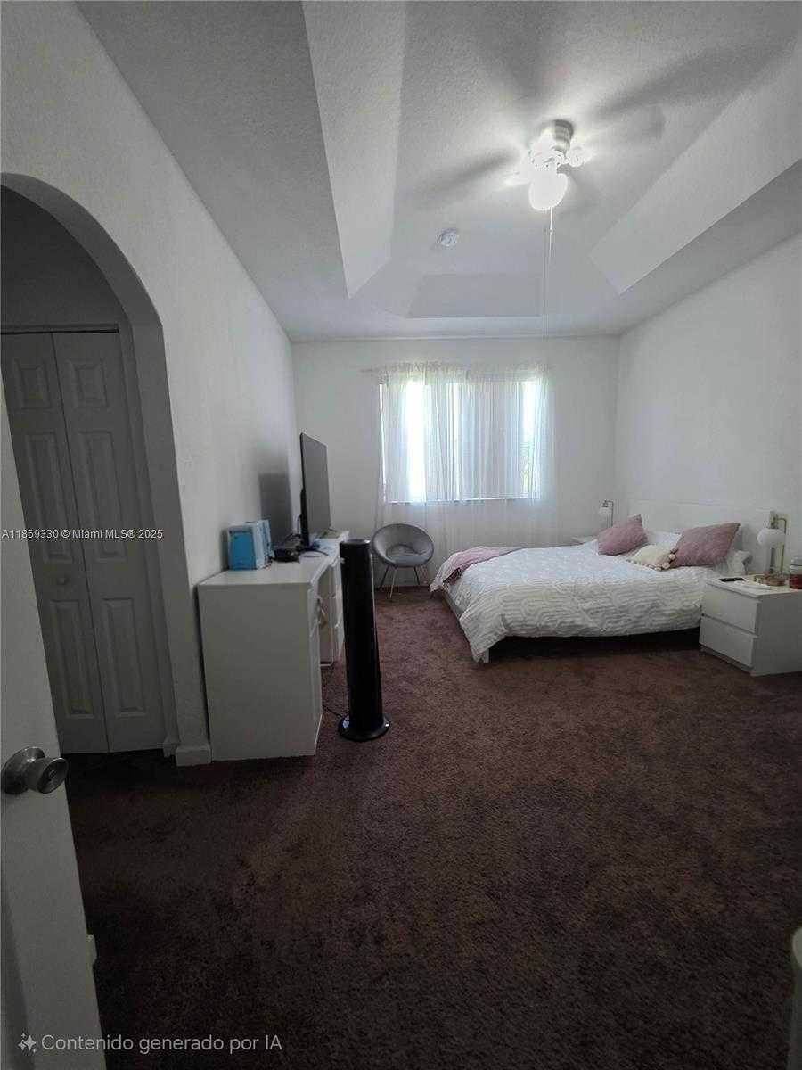 Small Image of 13236 SOUTH WEST 128TH PSGE, Miami Number 18
