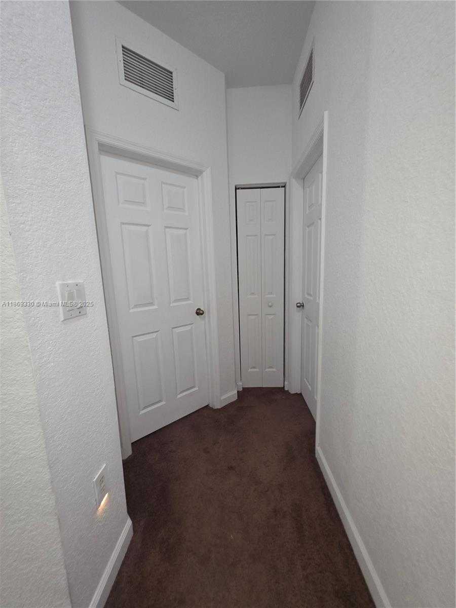 Small Image of 13236 SOUTH WEST 128TH PSGE, Miami Number 23