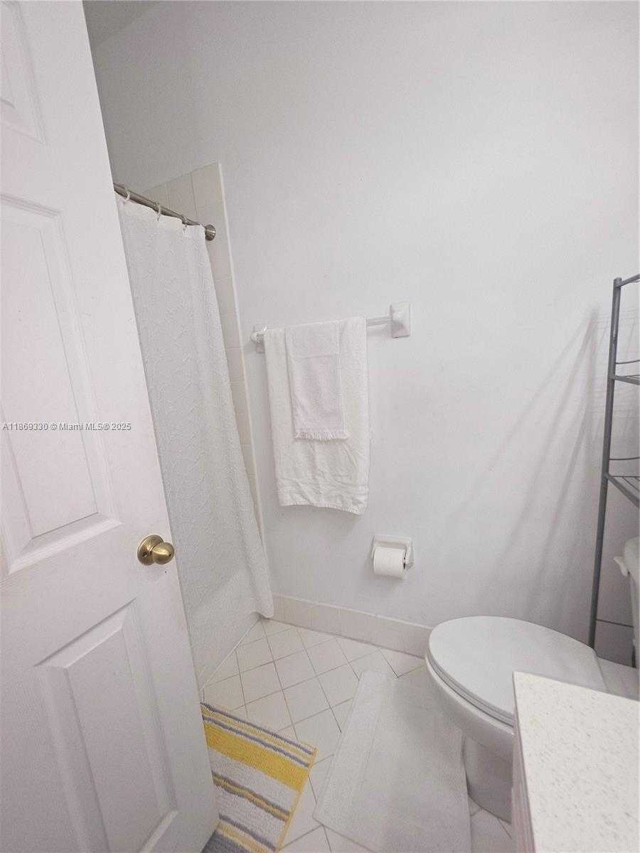 Small Image of 13236 SOUTH WEST 128TH PSGE, Miami Number 30