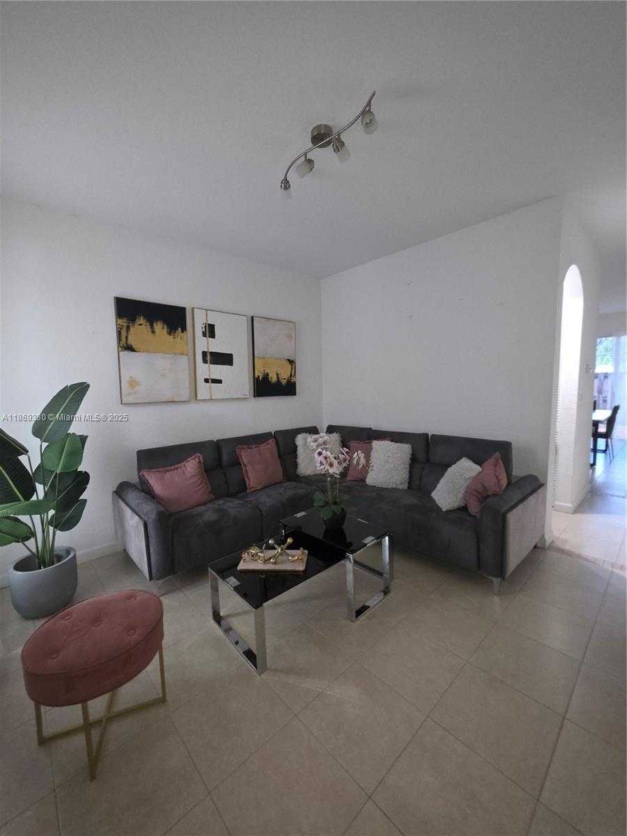 Small Image of 13236 SOUTH WEST 128TH PSGE, Miami Number 4