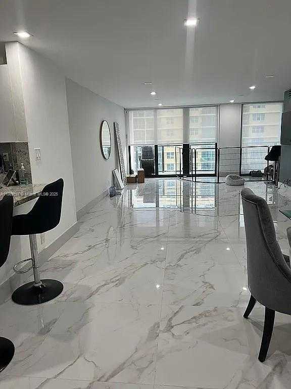 Small Image of 2301 SOUTH OCEAN DR #1207, Hollywood Number 9