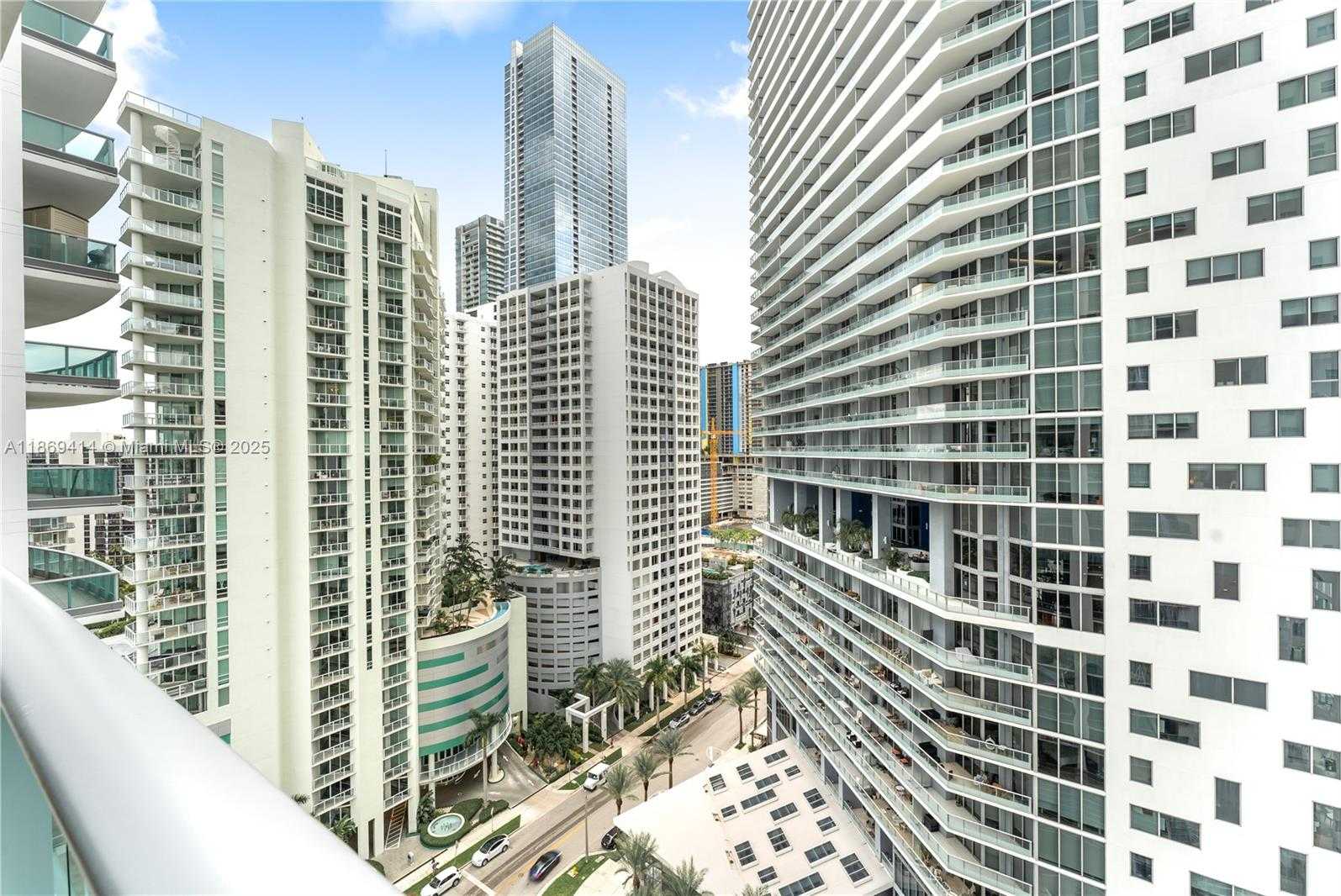 Small Image of 1331 BRICKELL BAY DR #1706, Miami Number 16