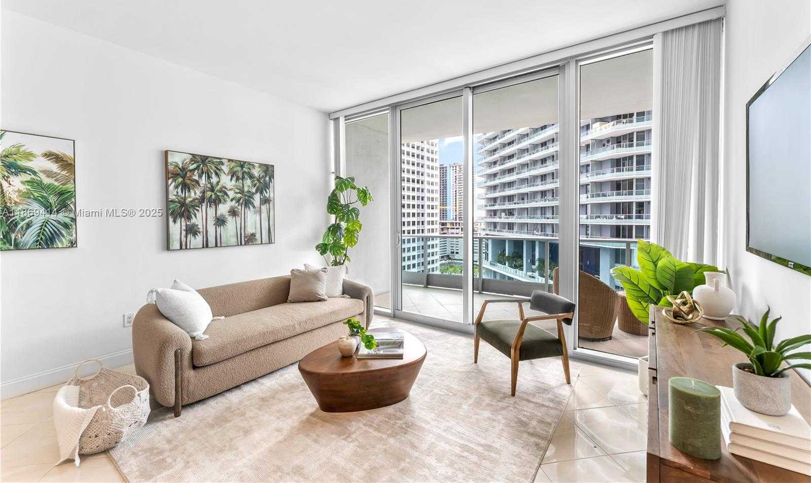 Small Image of 1331 BRICKELL BAY DR #1706, Miami Number 2