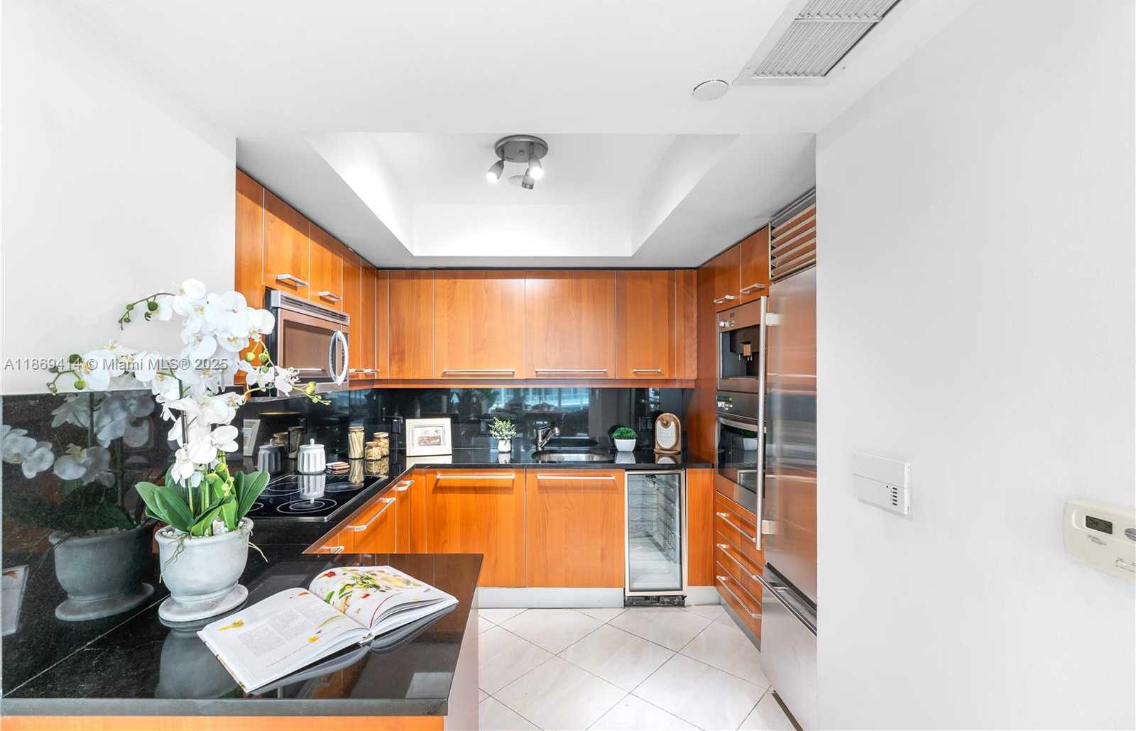 Small Image of 1331 BRICKELL BAY DR #1706, Miami Number 6