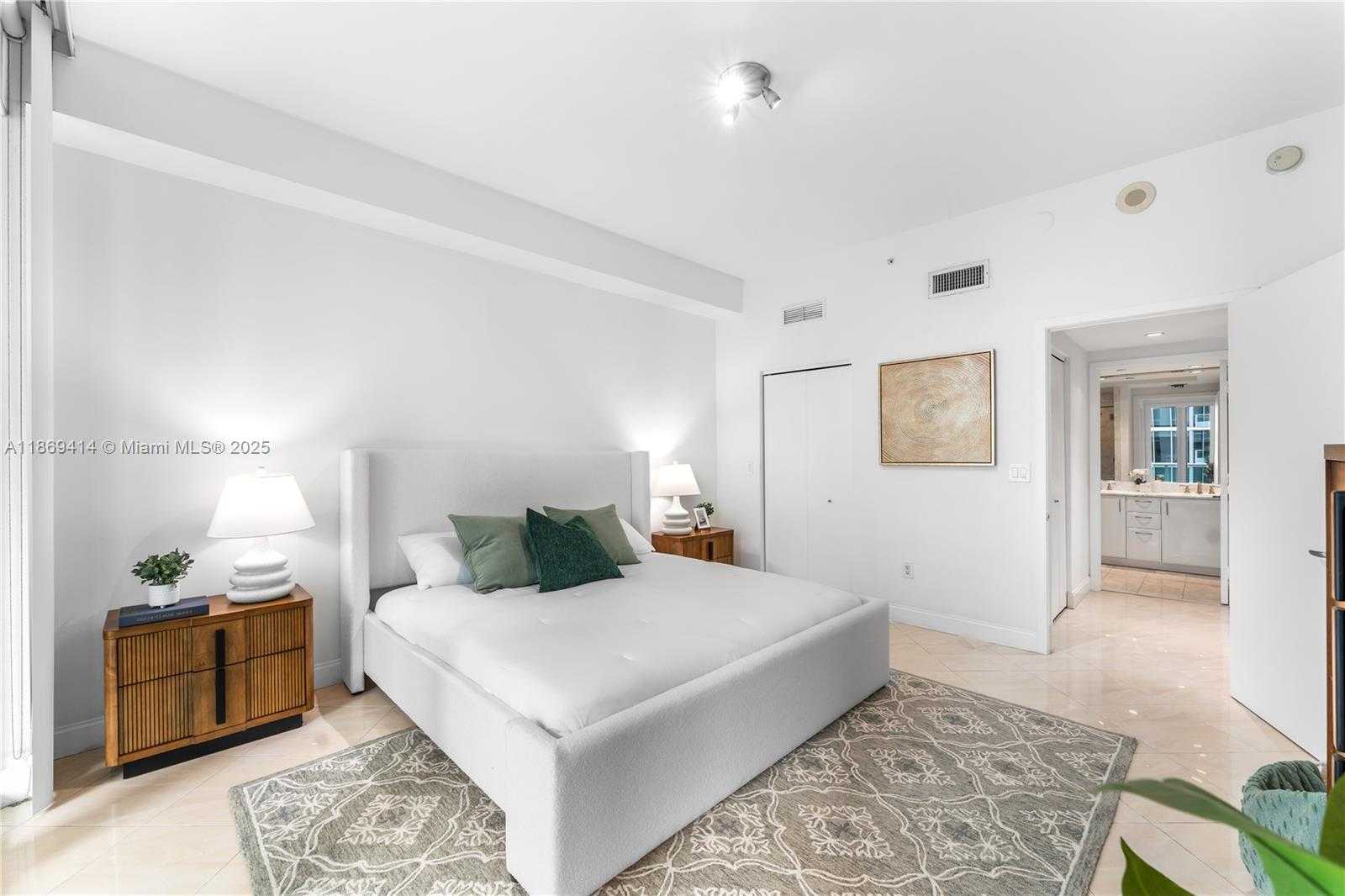Small Image of 1331 BRICKELL BAY DR #1706, Miami Number 9