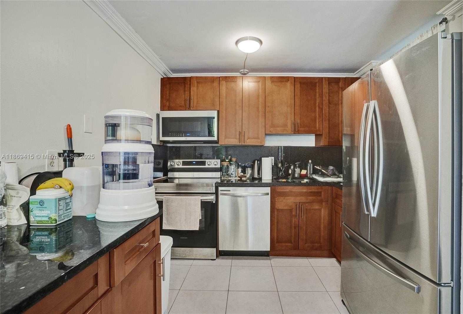 Small Image of 1801 SOUTH TREASURE DR #329, North Bay Village Number 7