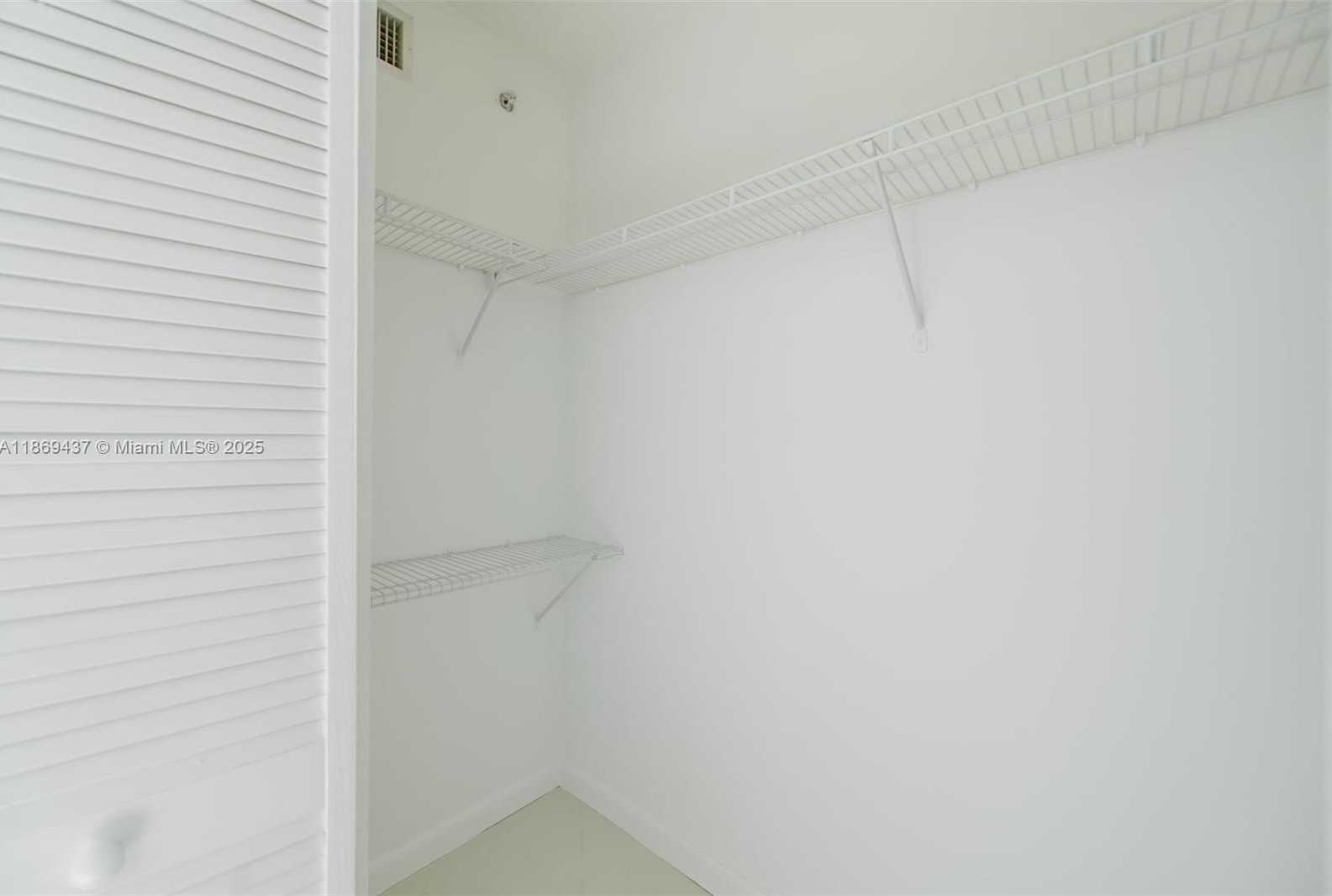 Small Image of 31 SOUTH EAST 5TH ST #1510, Miami Number 10