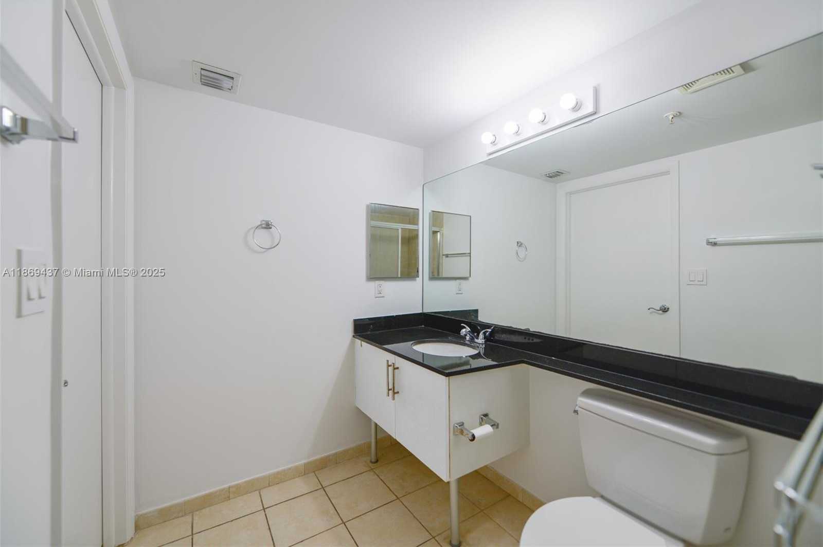 Small Image of 31 SOUTH EAST 5TH ST #1510, Miami Number 11