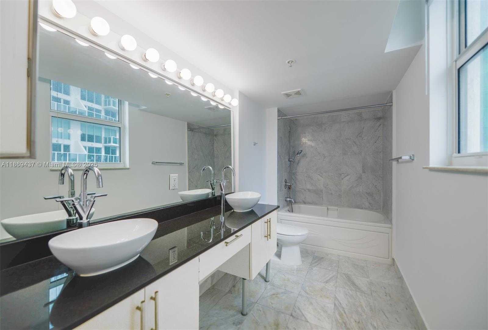 Small Image of 31 SOUTH EAST 5TH ST #1510, Miami Number 8