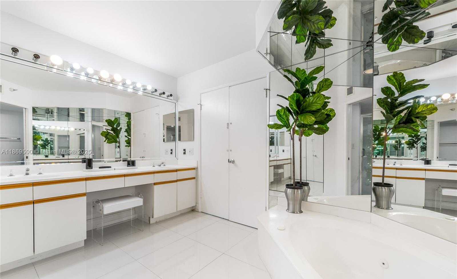 Small Image of 19101 MYSTIC POINTE DR #2607, Aventura Number 13