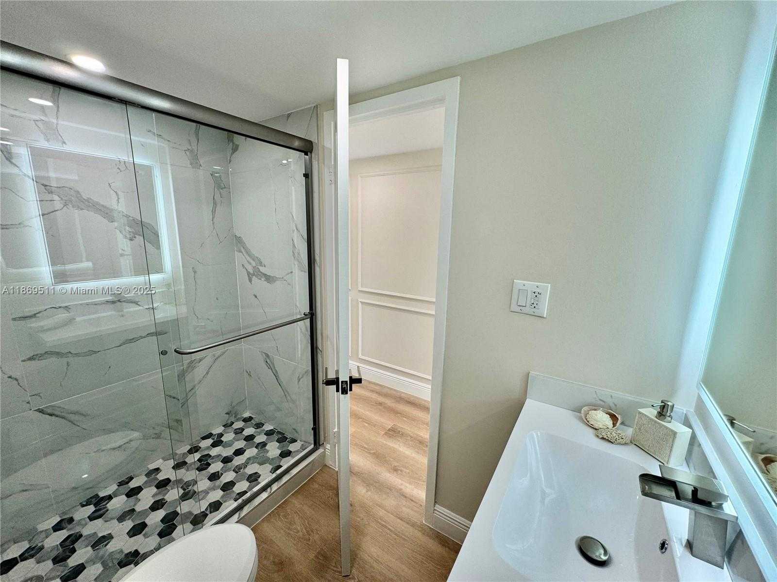 Small Image of 16546 NORTH EAST 26TH AVE #3G, North Miami Beach Number 21