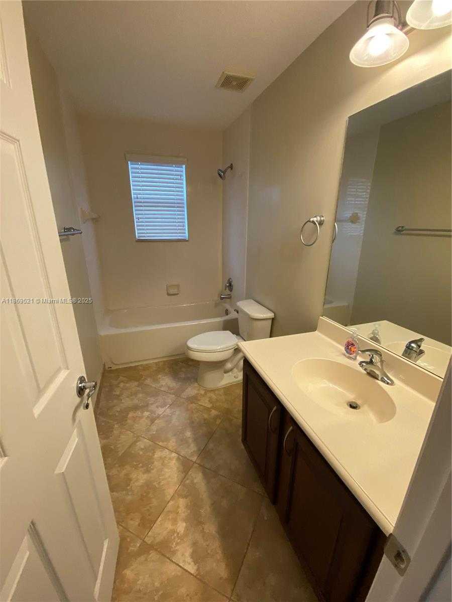 Small Image of 22159 MAJESTIC WOODS WAY, Boca Raton Number 15