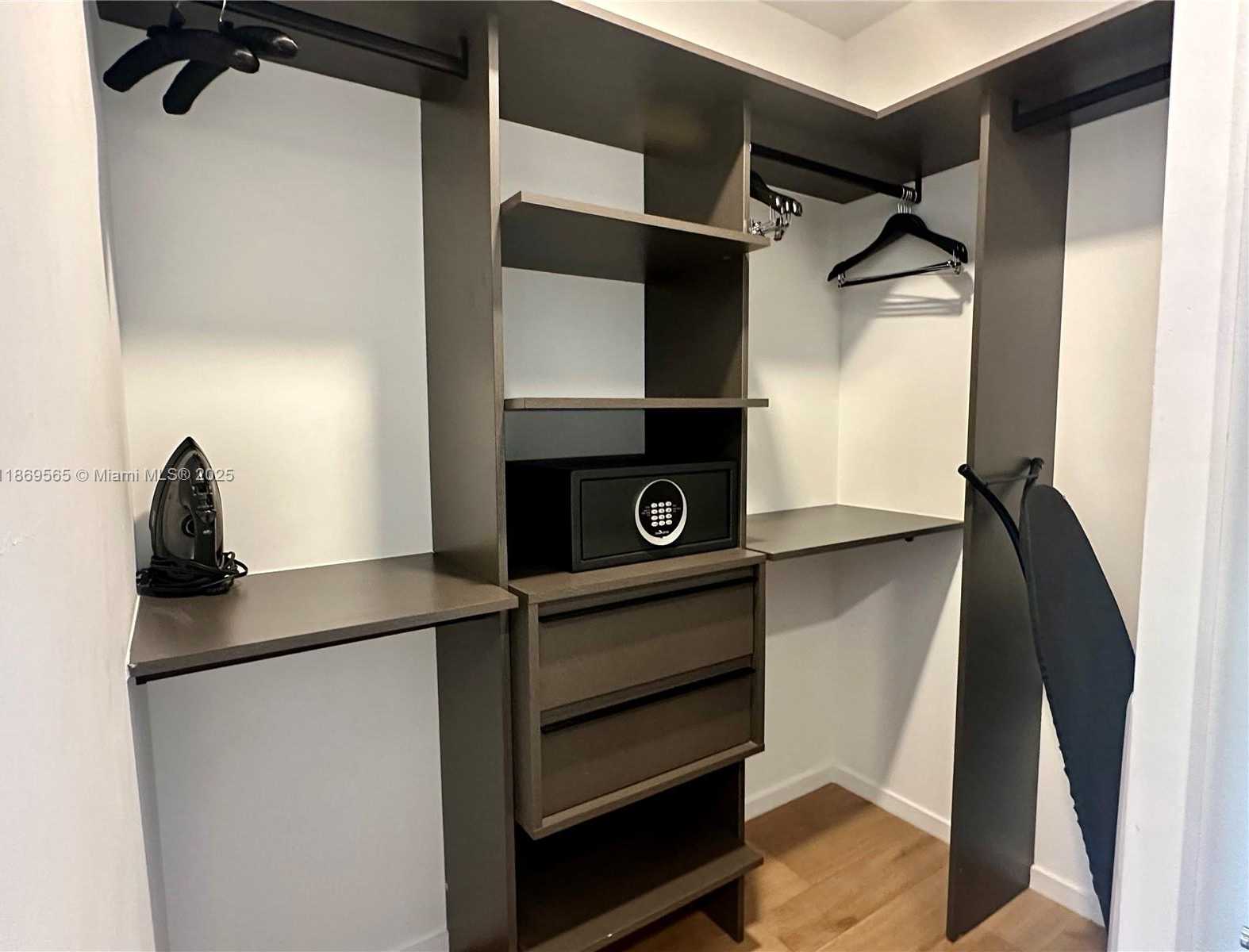 Small Image of 398 5TH STREET #2506, Miami Number 23